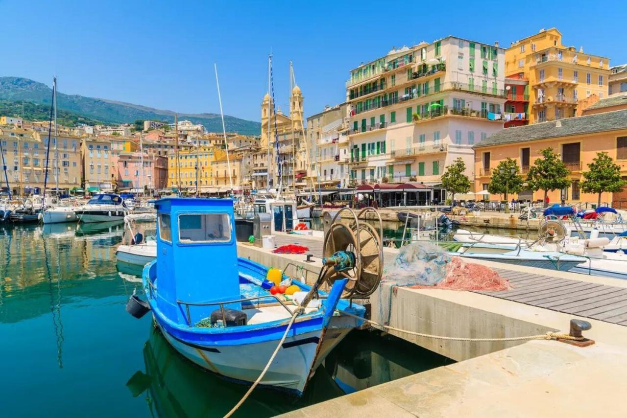 Апартаменты Beau T2 Sur Le Vieux Port, Centre De Bastia Бастия Экстерьер фото